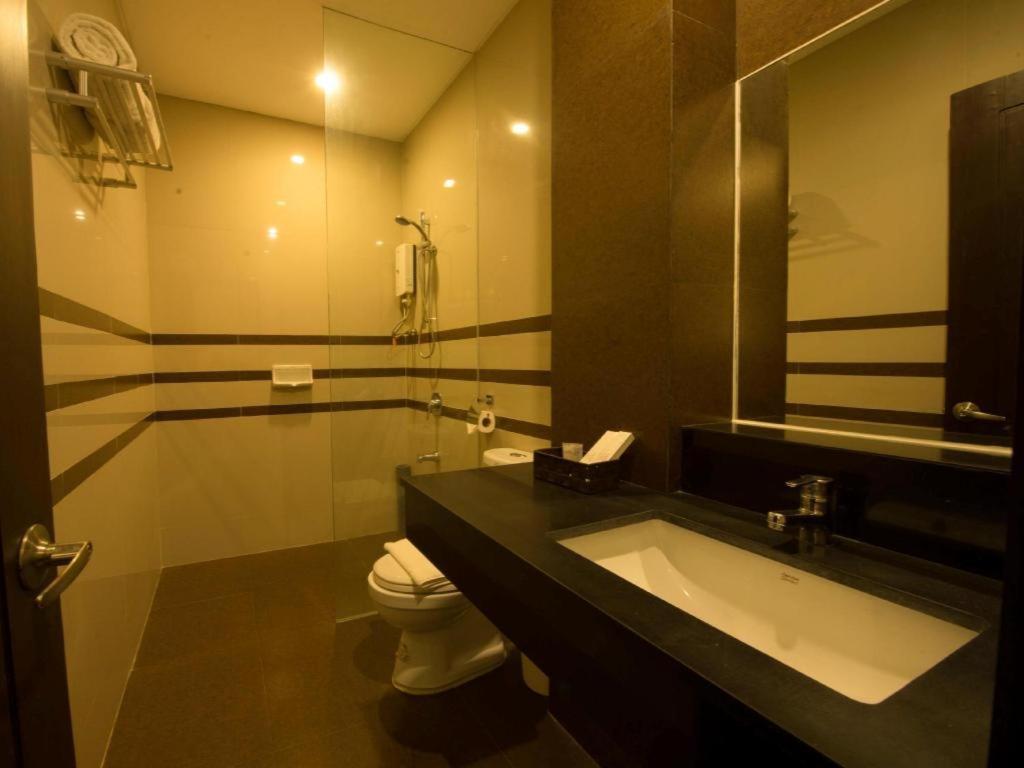 Infinity Suites Davao City Exterior foto