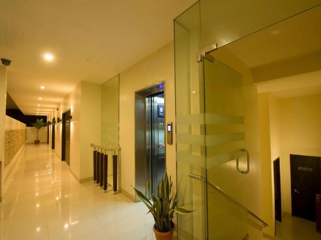 Infinity Suites Davao City Exterior foto