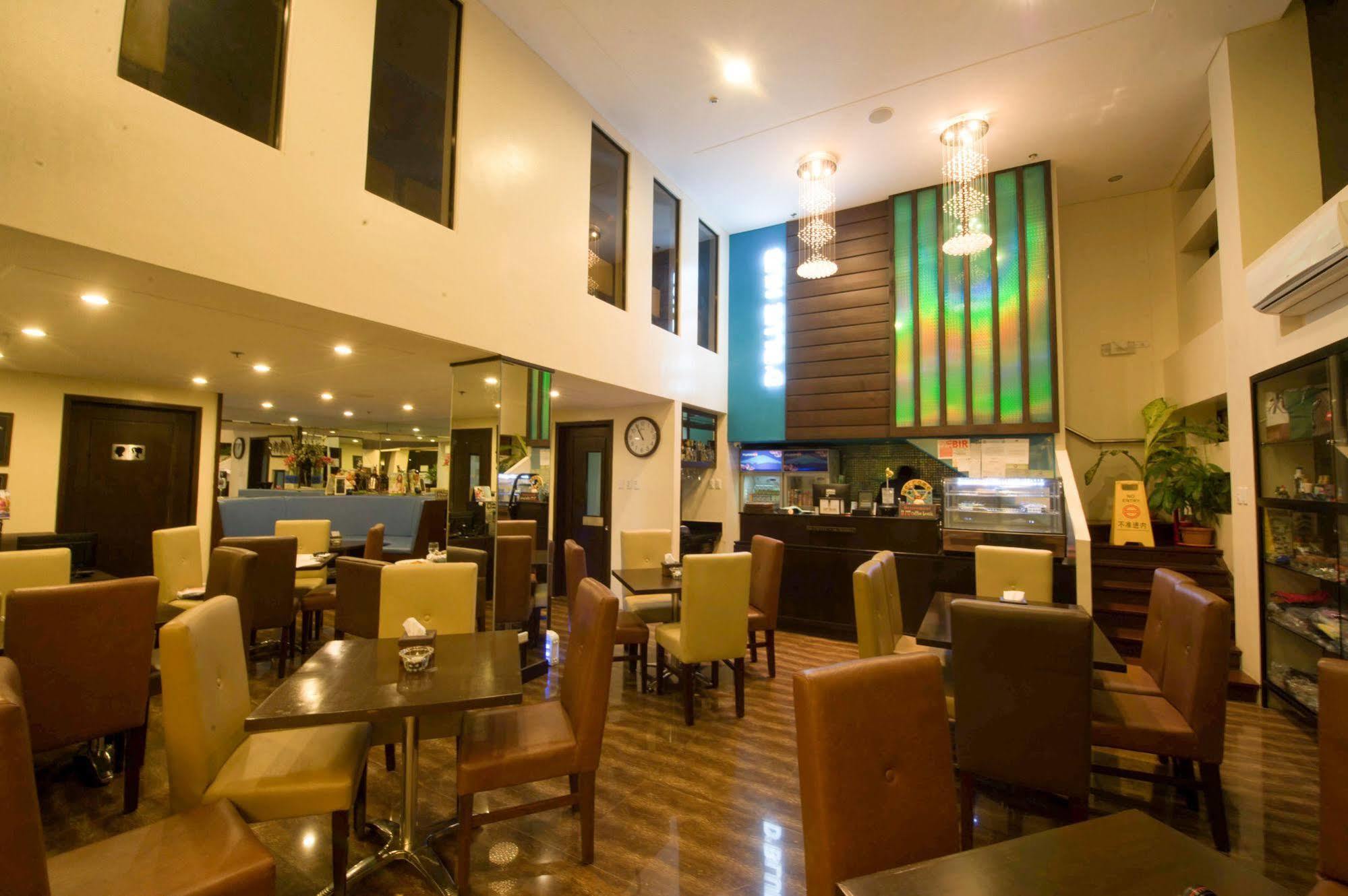 Infinity Suites Davao City Exterior foto