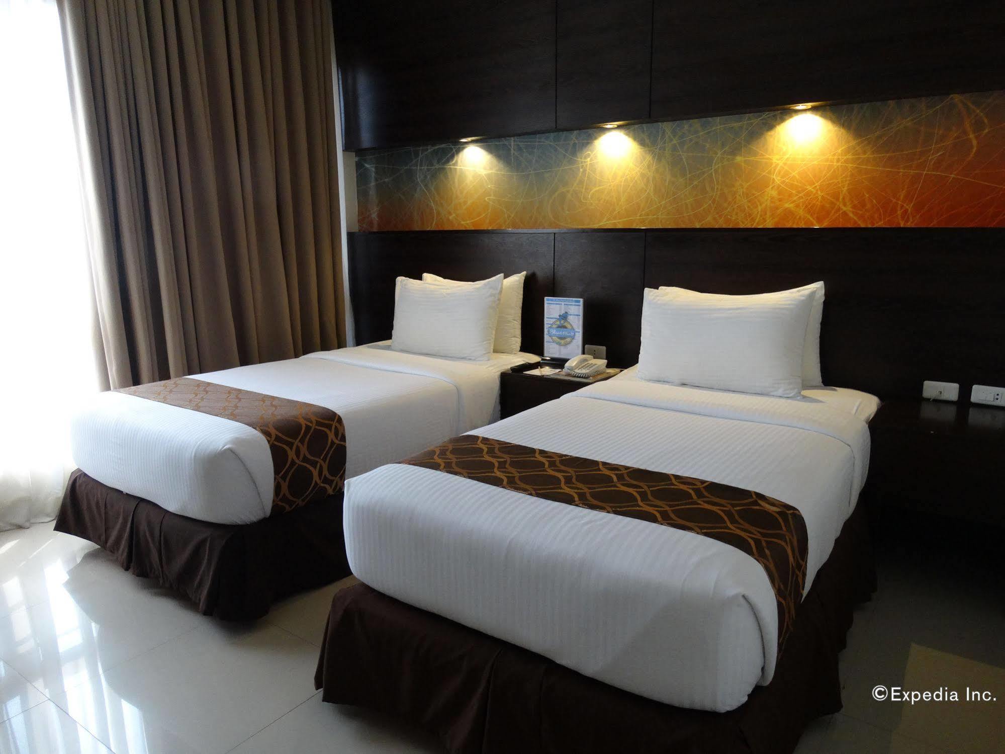 Infinity Suites Davao City Exterior foto
