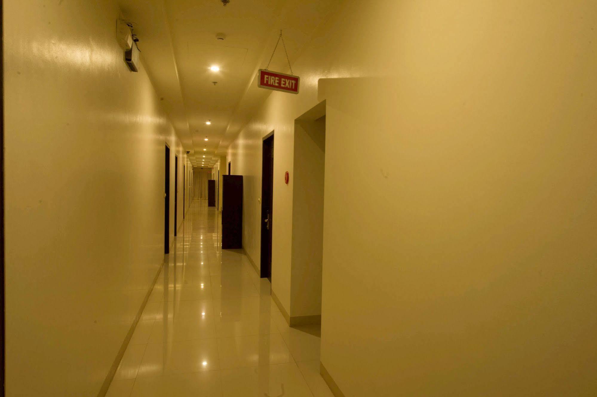 Infinity Suites Davao City Exterior foto